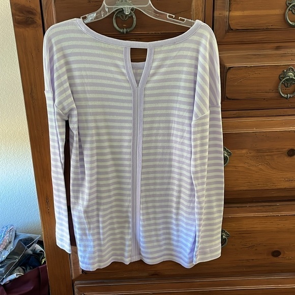 T by Talbots Women Lavender And White Striped Light Sweater Size Medium NWOT - Picture 3 of 7